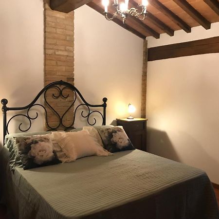 La Perla Tra Gli Ulivi Lägenhet Siena Exteriör bild
