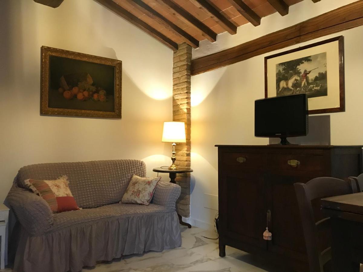 La Perla Tra Gli Ulivi Lägenhet Siena Exteriör bild